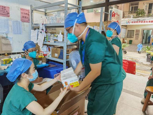 疫情下的“送药人”：一天跑418公里，订单很小很贵重
