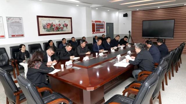 荆州中学完成党政分设 书记校长到位
