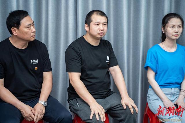 抱怨没有用，一切靠自己——“傻”儿子胡华众的成长故事