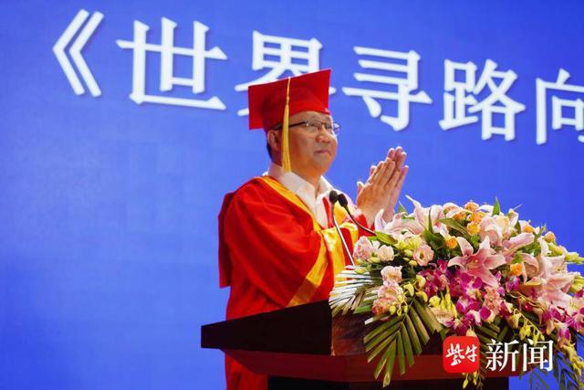 在盛夏的原创歌曲里告别！南京一中国际部2023届毕业典礼温暖动人