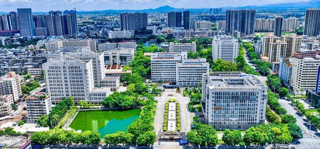 中国石油大学冲上热搜，原来中国有这些石油院校