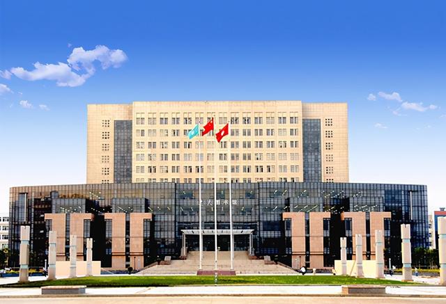 美翻了！大学之大，在大师，也在图书馆。河南高校图书馆大比拼