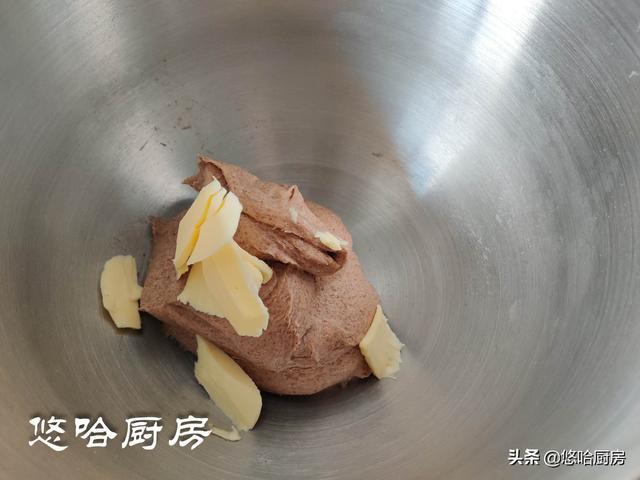 就爱蘸牛奶吃的黑全麦面包，高纤低脂低卡，好吃又松软，越嚼越香