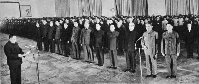 详述1976年9月9日以前追悼会降半旗致哀的十位党和国家领导人