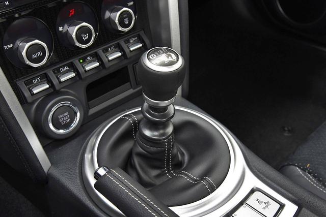 懂的人自然懂系列：进口27万，2.0L+后差速、完美演绎家用跑车
