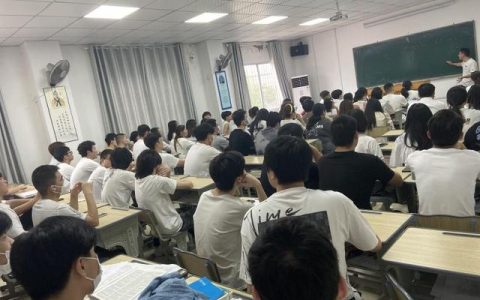 湖北大学专科分数线(湖北大学文理学院专科分数线)