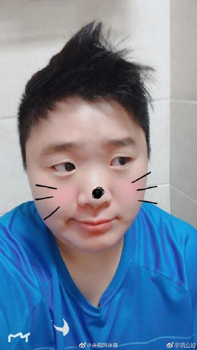 央视记者采访巩立姣，逼问隐私惹争议，被网友扒出“黑料”一箩筐