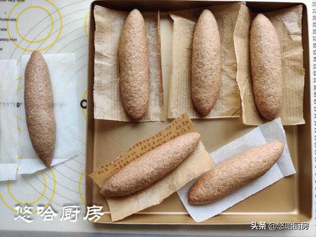 就爱蘸牛奶吃的黑全麦面包，高纤低脂低卡，好吃又松软，越嚼越香