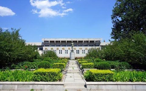 成都大学专科(成都大学专科学校)